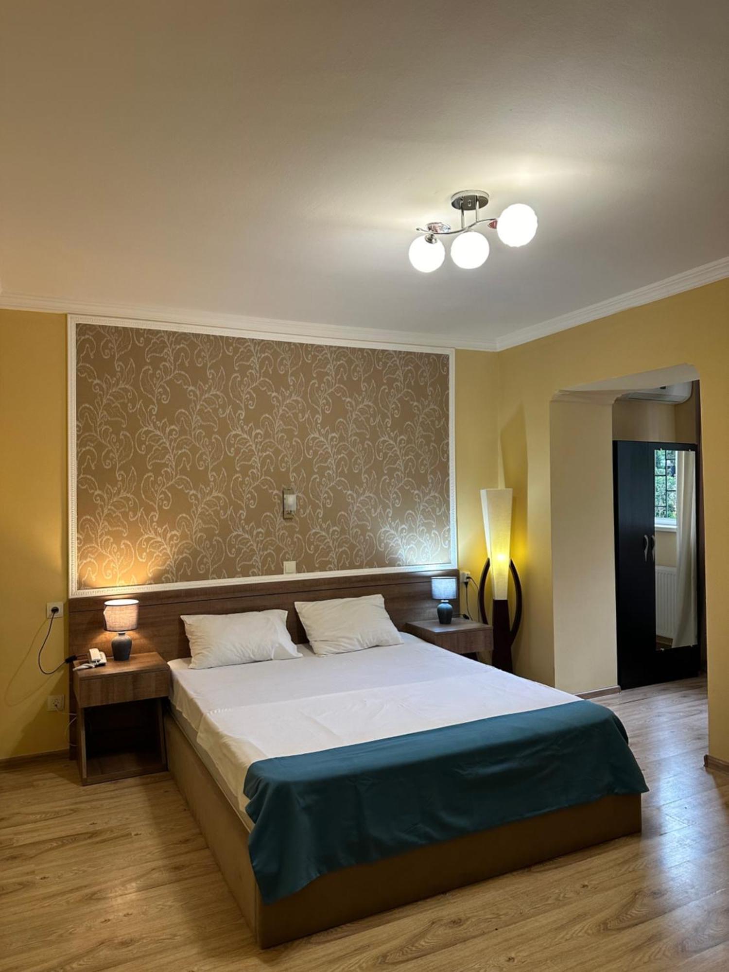 Hotel Grand Tbilisi Ngoại thất bức ảnh